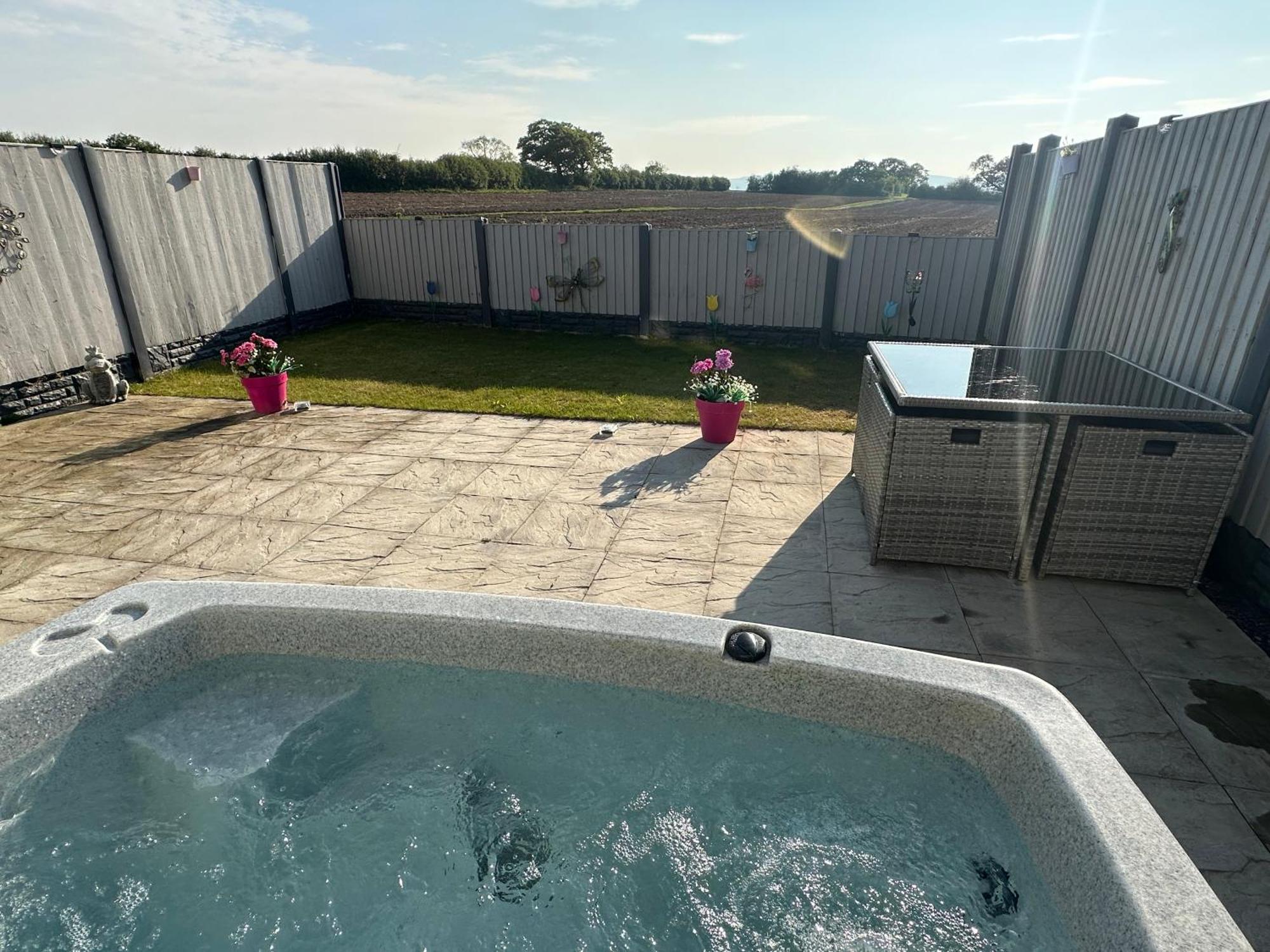 Dwylig Isa Holiday Cottages Rhuddlan Zimmer foto